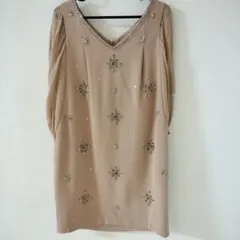 グレースコンチネンタル　ビーズ刺繍 ベージュ ドレープスリーブドレス　34