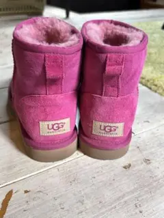 UGG ムートンブーツ ピンクのサムネイル