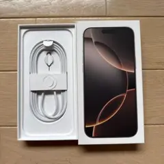 iPhone16Pro Max 空箱 充電ケーブル付き