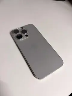 iPhone15Pro 128GB ナチュラルチタニウム本体 ケース付き