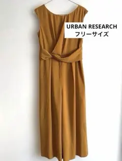 URBAN RESEARCH ノースリーブサロペット　オールインワンのサムネイル
