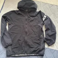 アスレタ フード付きウィンドブレーカー ブラック