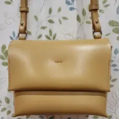 【美品✨】YAHKI ヤーキ レザーショルダーバッグ 小さめ マスタードイエローのサムネイル