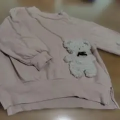 クマのぬいぐるみ付きピンクトレーナー