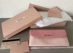 「美品」MIU MIU マドラス バイカラー 長財布のサムネイル