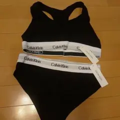 Calvin Klein ブラジャーショーツセット ブラック М