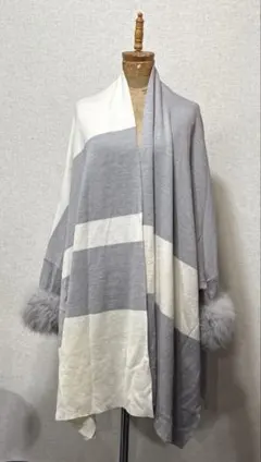Grace Class ニット　ポンチョ　36 美品のサムネイル