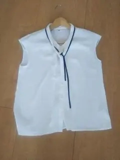 ボウタイ　半袖トップス