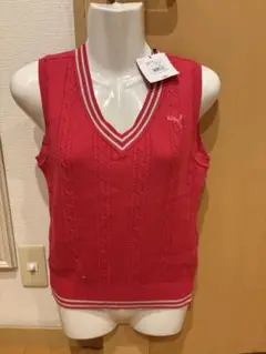 PUMA レディース Vネック ベスト 赤