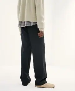 23AW LIGHT WOOL MAX GABARDINE SLACKSのサムネイル