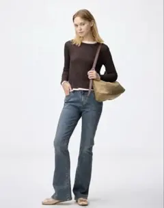 GU スリムフレアジーンズ　丈長め　M ／カラー65