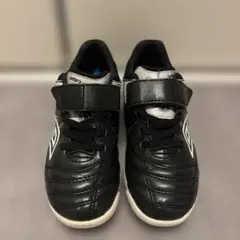 umbro ACCERATOR サッカーシューズ キッズ　19センチ