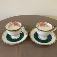 未使用　NARUMI ナルミ　金彩薔薇 カレス　カップ&ソーサー　2客セット