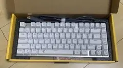 【e元素(E-YOOSO)ゲーミングキーボード】RGB（赤軸，ホワイト）