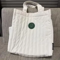 ベージュ トートバッグ