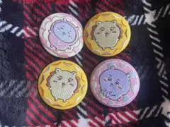 ちいかわ　刺繍缶バッジ　シーサー　パジャマ