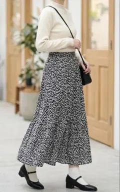美品 Ray Cassin レイカズン ロングスカート マキシ丈 花柄 黒のサムネイル