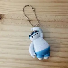 東京ディズニーリゾート　ベイマックス カプセルトイ キーチェーン　水泳