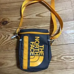THE NORTH FACE ショルダーバッグ グレー イエローのサムネイル