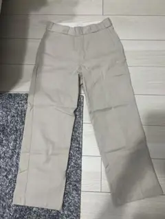 ディッキーズ　ベージュ パンツ