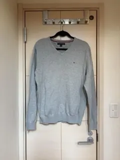 TOMMY HILFIGER グレー Vネックセーター Lサイズ