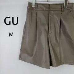 GU　フェイクレザーショートパンツ　M　オリーブ　ハーフパンツ　合成皮革