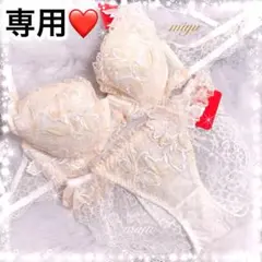 オフホワイトC75 フルバックM♡ブルーミングフラワーシリーズ♥️