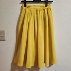 イエローフレアスカート ひざ丈