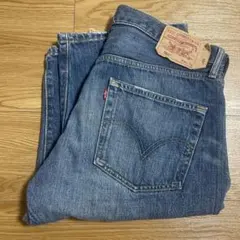 Item thumbnail for item 3a9566f5-b3e5-482c-90c7-defe89495390