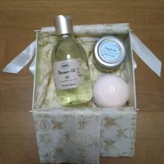 SABON】シャワーオイル、バスボール、ボディスクラブ/ギフトセット