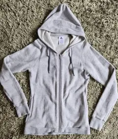 adidas グレー フルジップパーカー