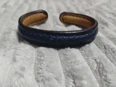 レザー製ダークブルーブレスレット