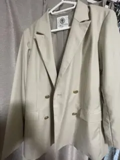 Lugnoncure レディース　ジャケット　ベージュ