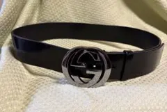 GUCCI ブラックレザーベルト ダブルGロゴ