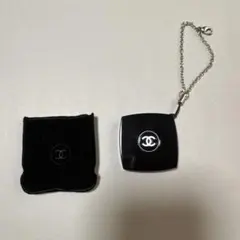 CHANEL ミラー チャーム コンパクト　ノベルティのサムネイル
