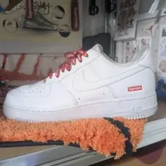 スニーカー supreme NIKE 28.5 2026年最新】supreme スニーカー nike 28.5の人気アイテム - メルカリ