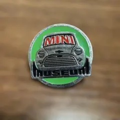 MINI MUSEUM ピンバッジ