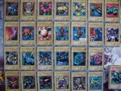 遊戯王カード初期まとめ売り約1180枚、スーパー、ウルトラのみ、ノーマルおまけ 遊戯王カード初期まとめ売り約1180枚、スーパー、ウルトラのみ