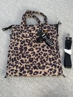 ベイフロー　チャーム付き3WAYキルトトート / ショルダーバッグ