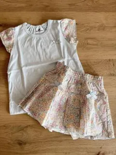 未使用　花柄 セットアップ 90サイズ