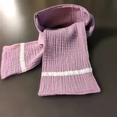 레이스가 달린 모브 핑크 핸드메이드 거즈 스카프