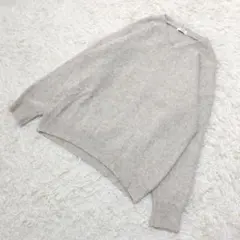 【アーヴェヴェ a.v.v】Vネック ライトベージュ 長袖セーター ニット M