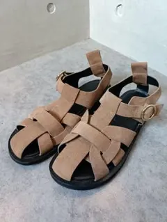 Zara ザラ　グルカサンダル　スエード