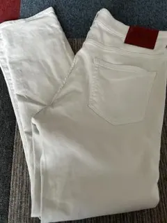 JERSEYS ホワイト スリムフィットデニムパンツ