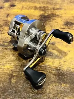 SHIMANO - 【中古/美品】 シマノ 23 カルカッタコンクエスト BFS HG 右  /S156M シマノ '23 カルカッタコンクエストBFS HG・右ハンドル