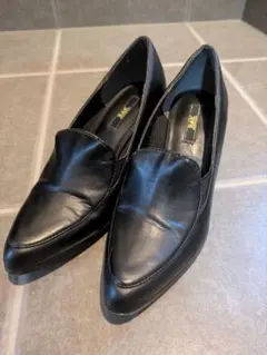 R＆E　ポインテッドトゥマニッシュローファーパンプス