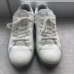 On THE ROGERスニーカーのサムネイル