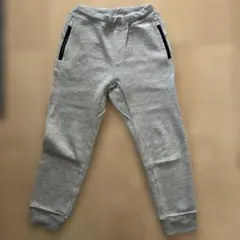 UNIQLO グレー スウェットパンツ 130サイズ