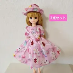リカちゃんサイズ　ハンドメイド服セットのサムネイル