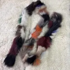 カラフルなファーマフラー未使用品